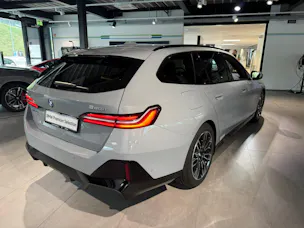 BMW 520d xDrive 48V Touring M Sport Steptronic