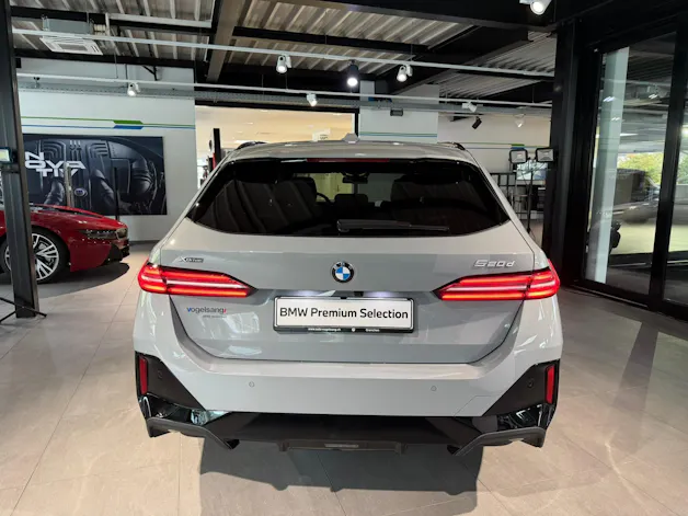 BMW 520d xDrive 48V Touring M Sport Steptronic