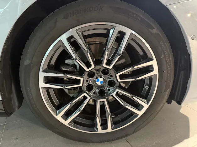 BMW 520d xDrive 48V Touring M Sport Steptronic