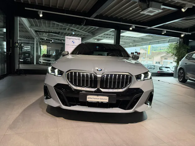 BMW 520d xDrive 48V Touring M Sport Steptronic