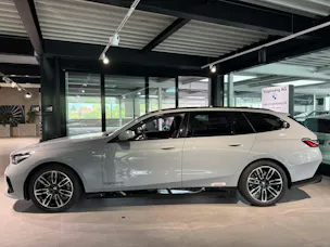 BMW 520d xDrive 48V Touring M Sport Steptronic