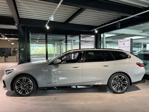 BMW 520d xDrive 48V Touring M Sport Steptronic