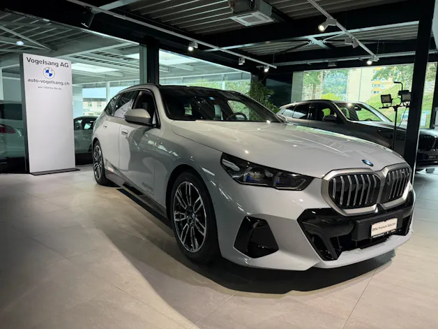 BMW 520d xDrive 48V Touring M Sport Steptronic