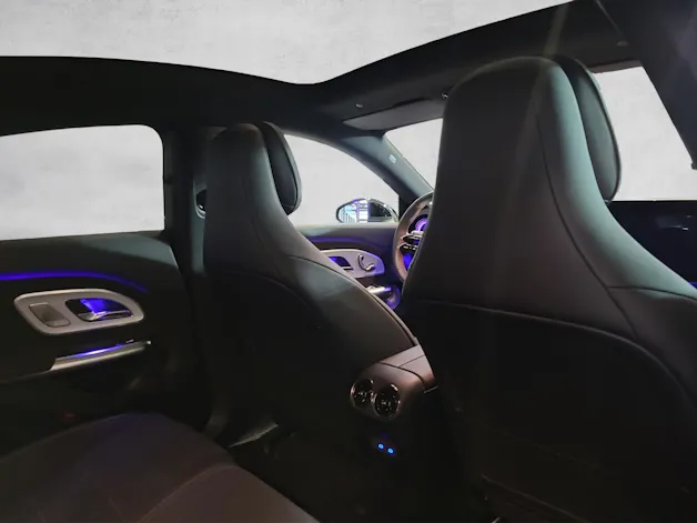 MERCEDES-BENZ CLA 350 AMG Line 4M C174
