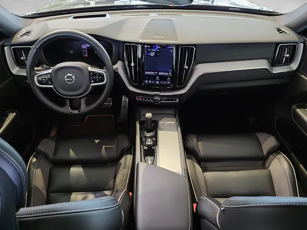 VOLVO XC60 2.0 T8 TE R-Design eAWD