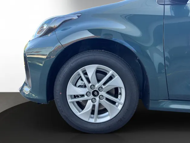 MAZDA 2 Hybrid Centre-Line