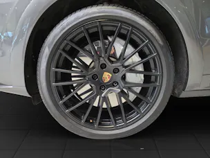 PORSCHE Cayenne Coupé 4.0 V8 Turbo Coupé