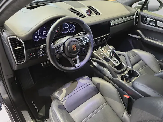 PORSCHE Cayenne Coupé 4.0 V8 Turbo Coupé