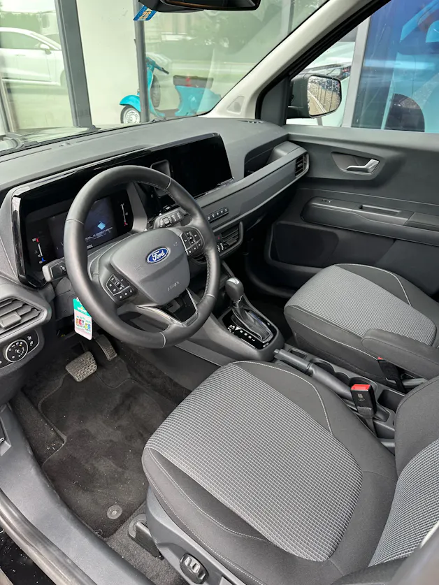 FORD Transit Courier dcab. van 1.0 Trend/125CV/Aut.