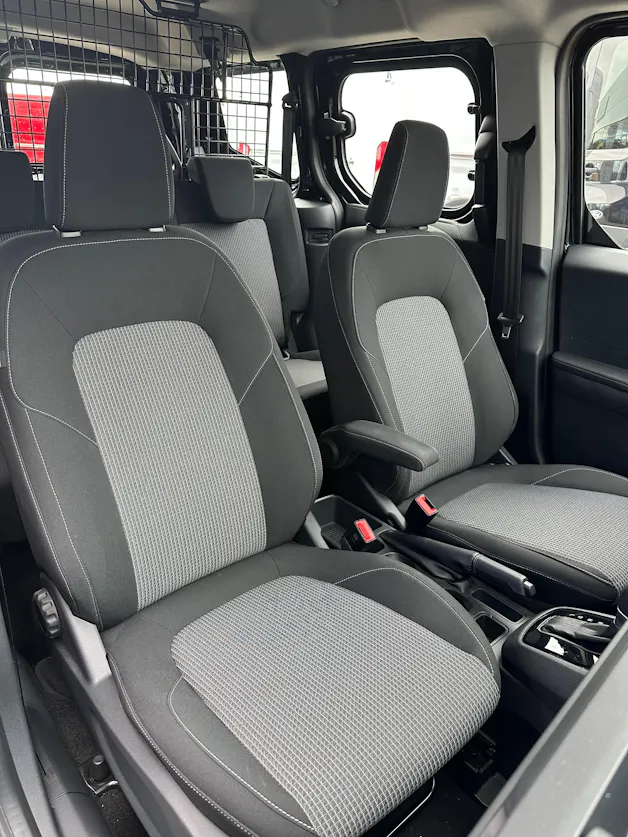 FORD Transit Courier dcab. van 1.0 Trend/125CV/Aut.