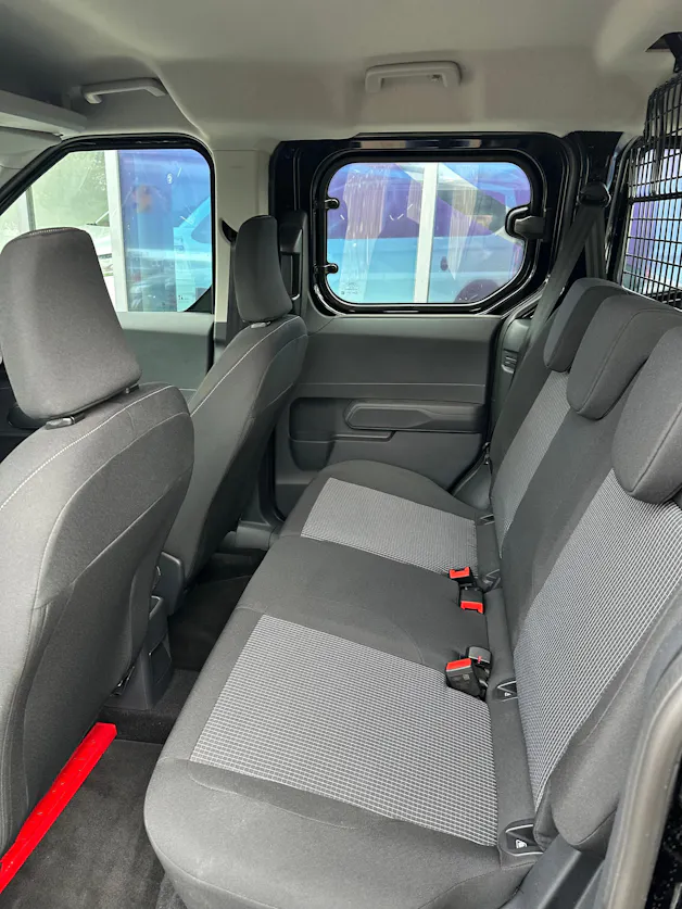 FORD Transit Courier dcab. van 1.0 Trend/125CV/Aut.