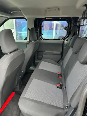 FORD Transit Courier dcab. van 1.0 Trend/125CV/Aut.