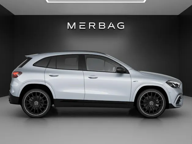 MERCEDES-BENZ GLA AMG 35 4Matic 8G-DCT