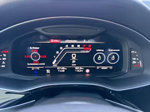 AUDI RSQ8 quattro tiptronic