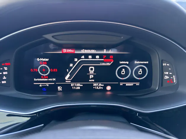 AUDI RSQ8 quattro tiptronic
