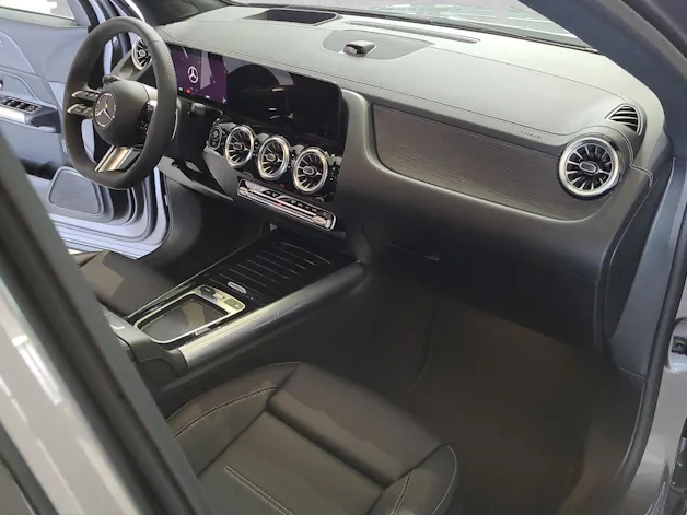 MERCEDES-BENZ GLA 250 AMG 4M Swiss Star H247