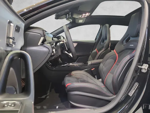 MERCEDES-BENZ A 35 AMG 4M W177