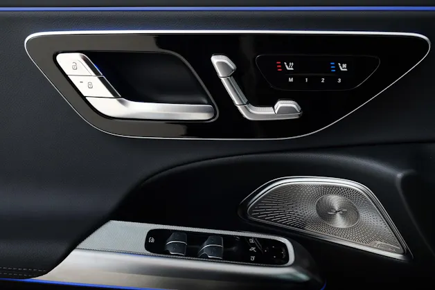 MERCEDES-BENZ E 200 AMG Line 4matic S214 T