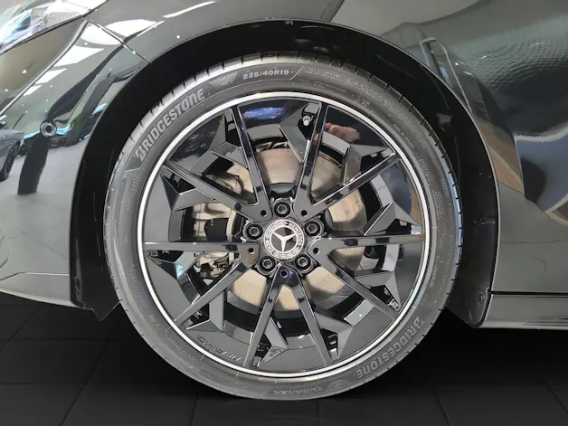 MERCEDES-BENZ CLA 220 AMG Line 4M C178