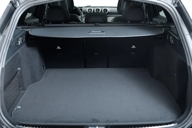 MERCEDES-BENZ C 220 d Swiss Star AMG Line 4matic S206