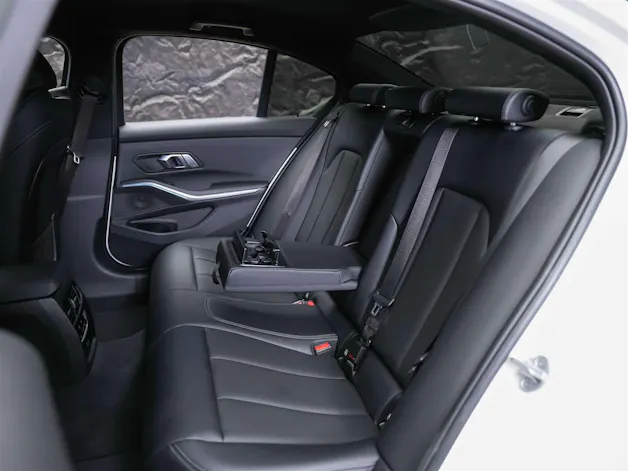 BMW 320i Steptronic M Sport Pro *20" Felgen*Akustik*Ambientebeleuchtung*