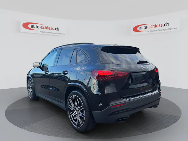 MERCEDES-BENZ GLA 200d AMG Line Night 8G-DCT