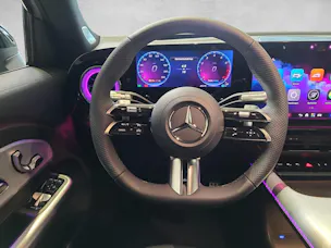 MERCEDES-BENZ GLB 220 4matic