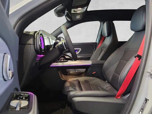MERCEDES-BENZ GLB 220 4matic