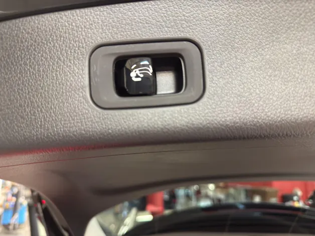 MERCEDES-BENZ GLC 450 d 4M - AMG / DISTRONIC / 360 Grad Kamera / Panorama-Dach / Head-Up Display