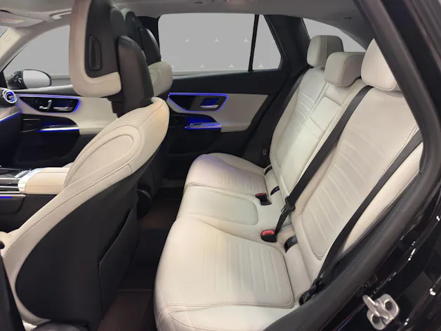 MERCEDES-BENZ GLC 450 d 4M - AMG / DISTRONIC / 360 Grad Kamera / Panorama-Dach / Head-Up Display