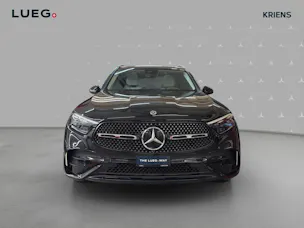 MERCEDES-BENZ GLC 450 d 4M - AMG / DISTRONIC / 360 Grad Kamera / Panorama-Dach / Head-Up Display
