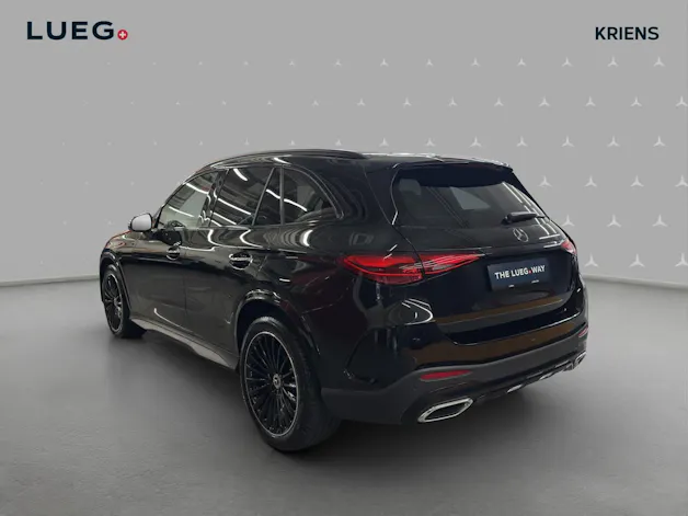 MERCEDES-BENZ GLC 450 d 4M - AMG / DISTRONIC / 360 Grad Kamera / Panorama-Dach / Head-Up Display