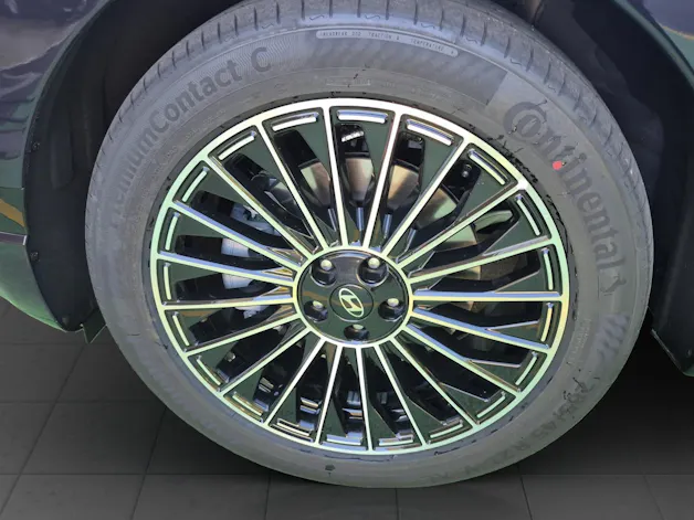 HYUNDAI Ioniq 9 Calligraphy 4WD