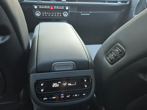 HYUNDAI Ioniq 9 Calligraphy 4WD