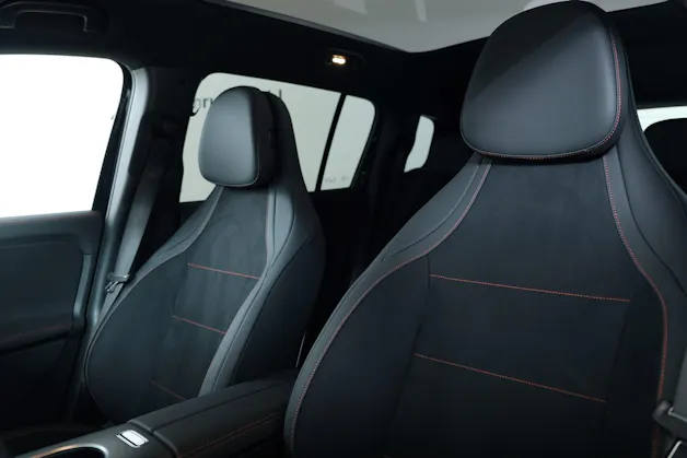 MERCEDES-BENZ GLB 220 4matic X248