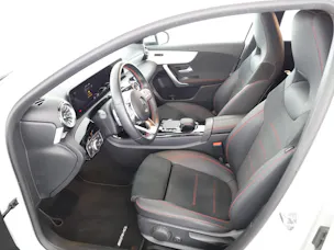 MERCEDES-BENZ A 180 Night Star AMG Line