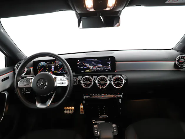 MERCEDES-BENZ A 180 Night Star AMG Line