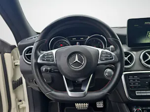 MERCEDES-BENZ CLA 200 d Shooting Brake