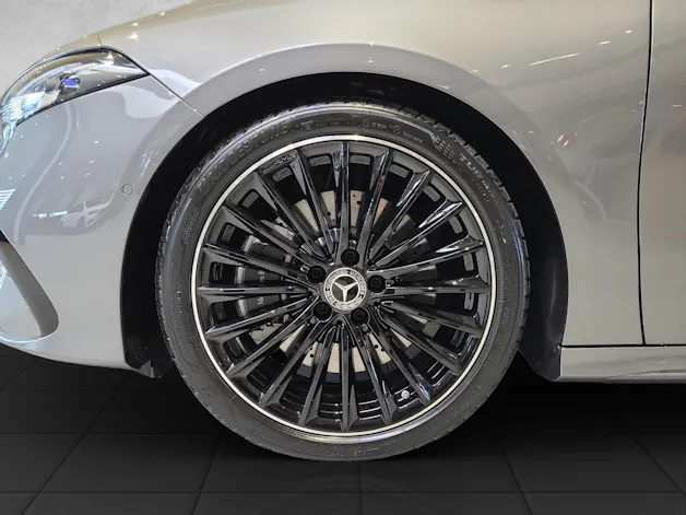 MERCEDES-BENZ A 250 AMG 4M W177
