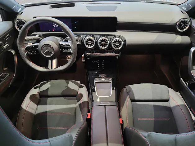 MERCEDES-BENZ A 250 AMG 4M W177