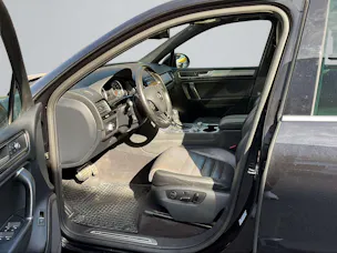 VW Touareg 3.0 TDI BMT Peak Tiptronic
