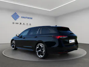 SKODA Superb Combi 2.0 TDi Sportline 4x4 DSG