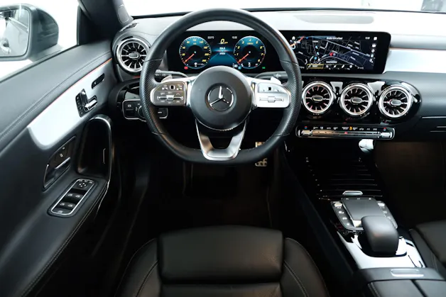 MERCEDES-BENZ CLA 250 Swiss Star AMG Line 4matic X118
