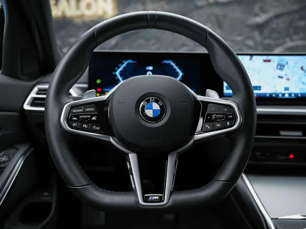 BMW 320i xDrive Steptronic M Sport *Facelift*20" Felgen*Werksgarantie*Head-Up*Assistenten*