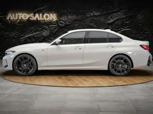 BMW 320i xDrive Steptronic M Sport *Facelift*20" Felgen*Werksgarantie*Head-Up*Assistenten*