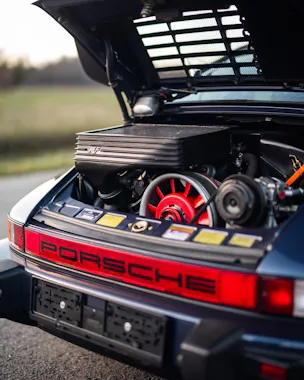 PORSCHE 911 Coupé 3.3 Turbo