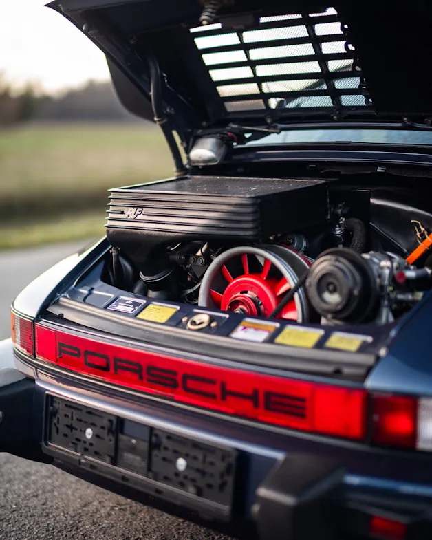 PORSCHE 911 Coupé 3.3 Turbo
