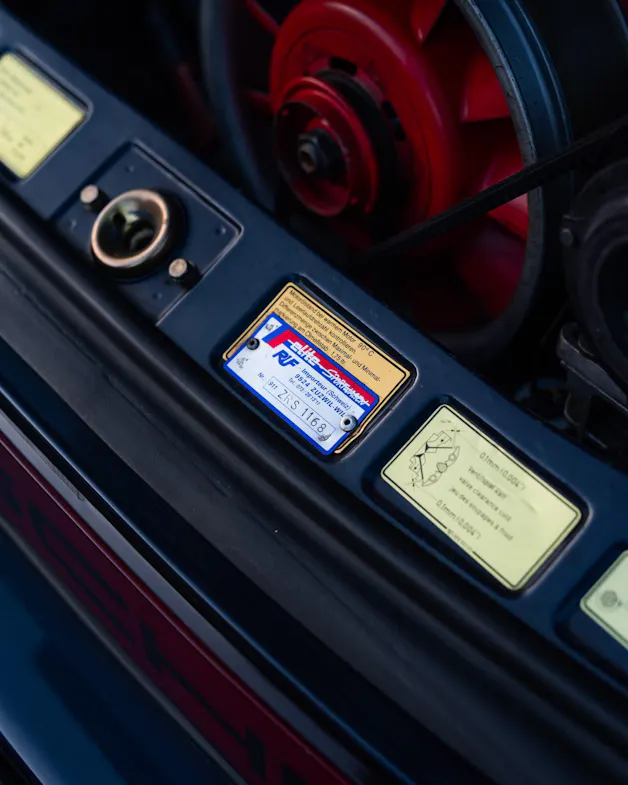 PORSCHE 911 Coupé 3.3 Turbo