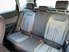 https://vehicle.imgix.net/4471510/512900b7-2629-4017-9765-02085b6b56ae.jpg