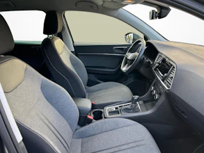 https://vehicle.imgix.net/4471510/abdbe4a0-80a9-41ea-9bde-be386d8f2b3c.jpg